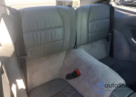 2000 Porsche 911 Carrera 2 z USA, uszkodzony, nr VIN WP0AA2992YS622016